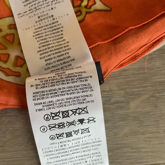 GUESS scarf with chain design orange pink - Picture 13 of 16